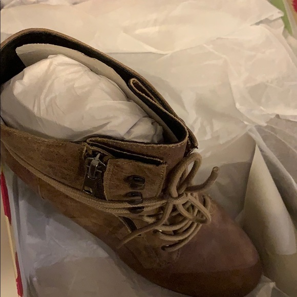 Brown/Tan Dolce by Mojo Moxy Booties - Picture 4 of 4